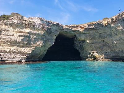 noleggio Faraglioni di Torre Sant'Andrea