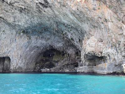 Zinzulusa Cave in Castro